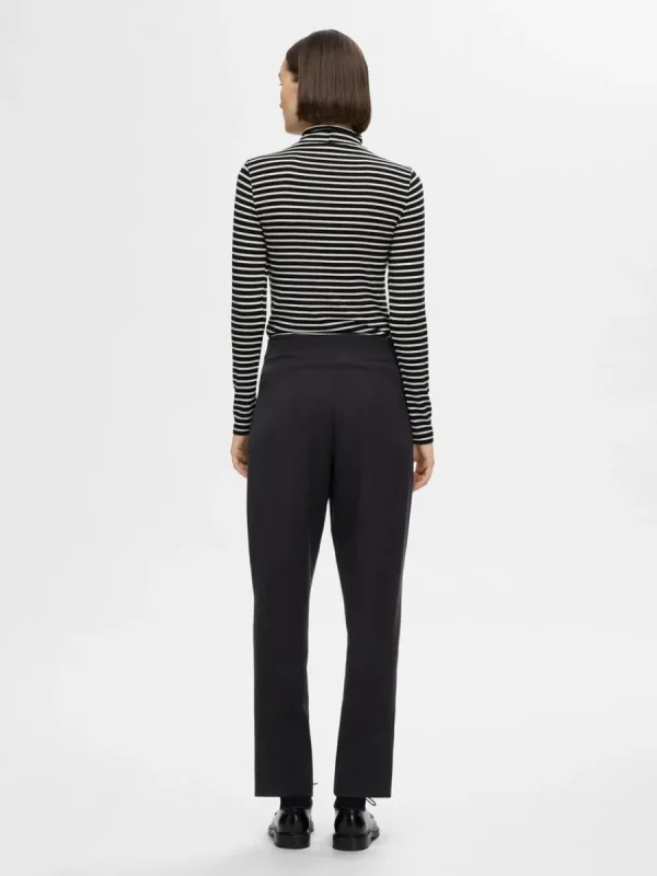 SELECTED SKRÄDDARSYDDA - AVSMALNANDE BYXOR Black Store