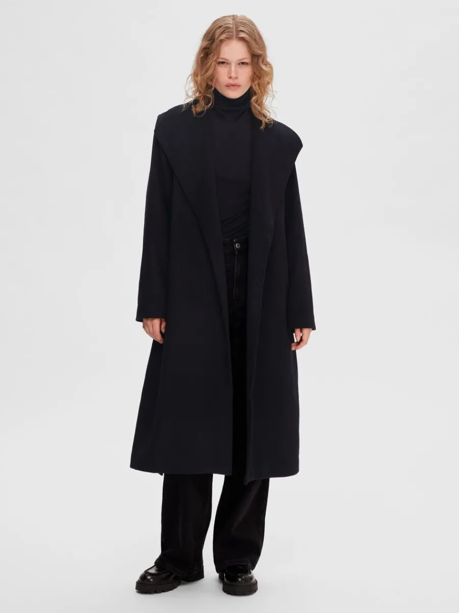 skrpfrsedd_kappa_2.webp SELECTED SKÄRPFÖRSEDD KAPPA Black Outlet