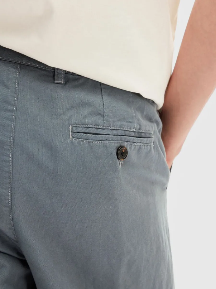 slim_fit_avsmalnande_byx_5-1.webp SELECTED 172 SLIM FIT AVSMALNANDE BYXOR Blue Shop