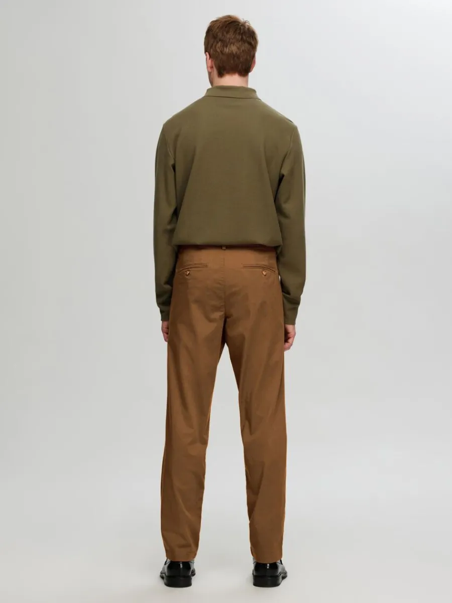 slim_fit_flex_chinos_1-3.webp SELECTED 175 SLIM FIT FLEX CHINOS Brown Sale