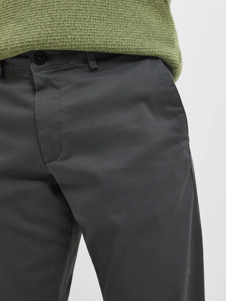 slim_fit_flex_chinos_5-4.webp SELECTED 175 SLIM FIT FLEX CHINOS Grey Flash Sale