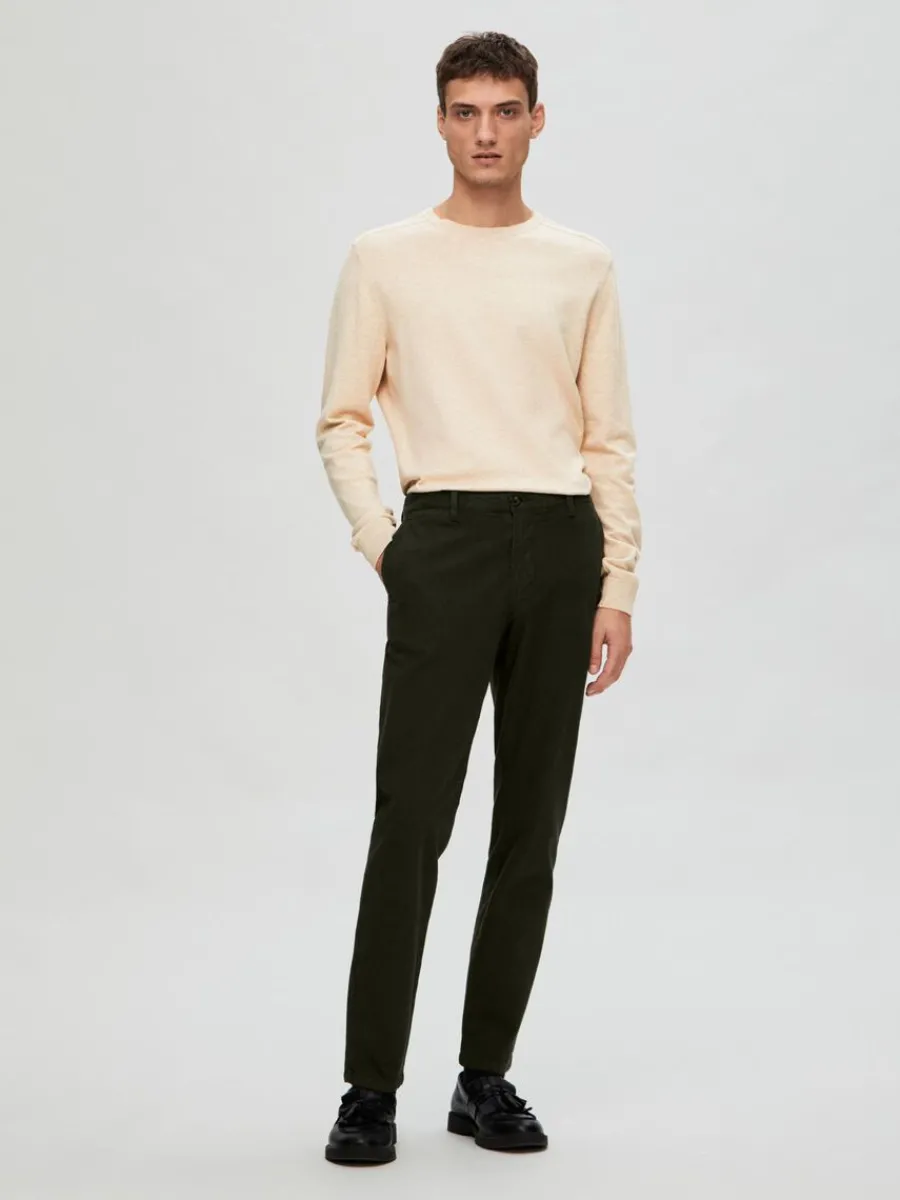 slim_fit_strukturerad_ch_2-1.webp SELECTED 175 SLIM FIT STRUKTURERAD CHINOS Green Hot