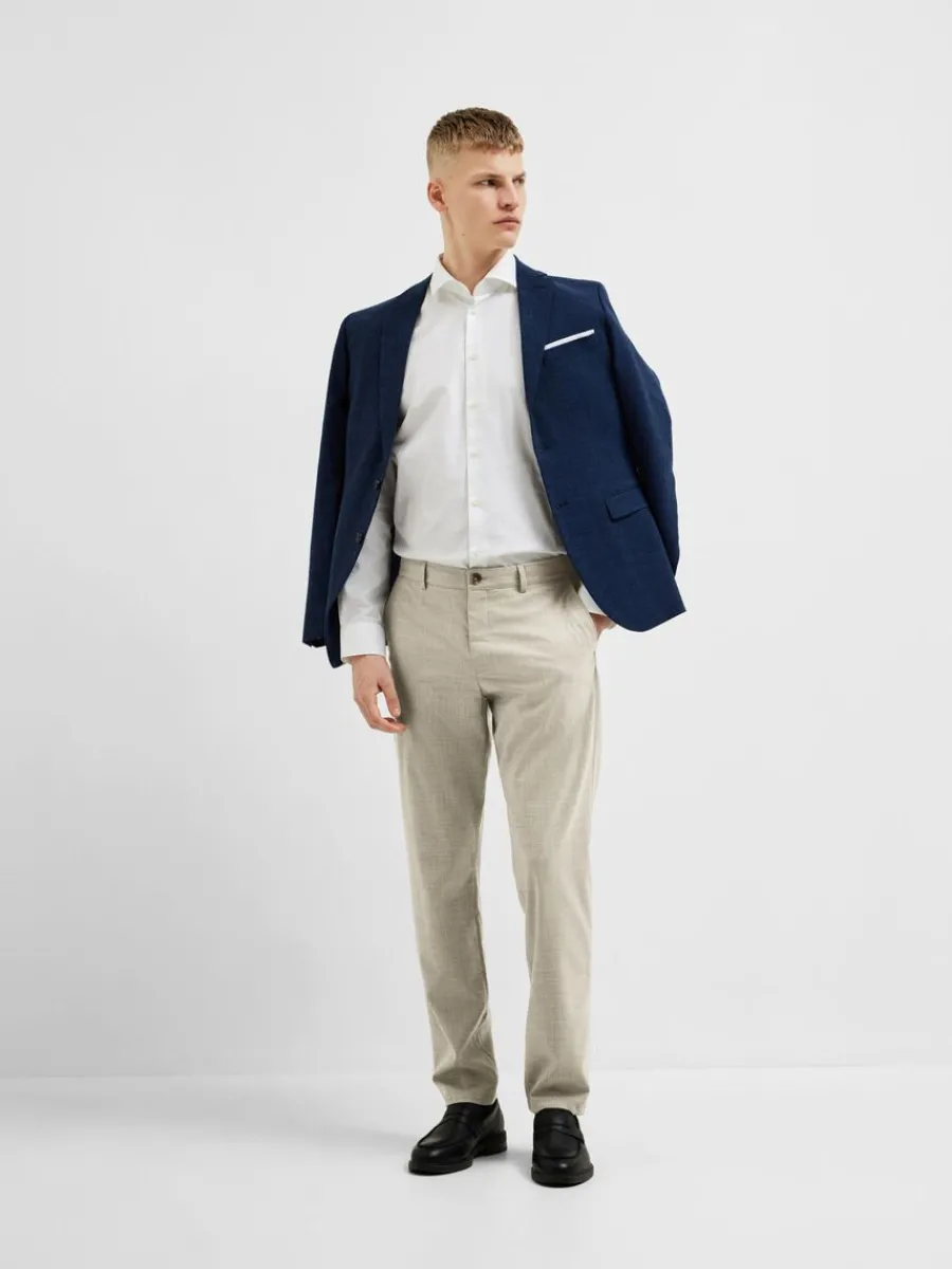 slimfit_byxor_3-4.webp SELECTED 175 SLIM-FIT BYXOR Beige Cheap