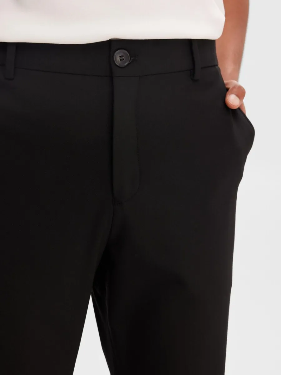 slimfit_byxor_4.webp SELECTED 175 SLIM-FIT BYXOR Black Hot