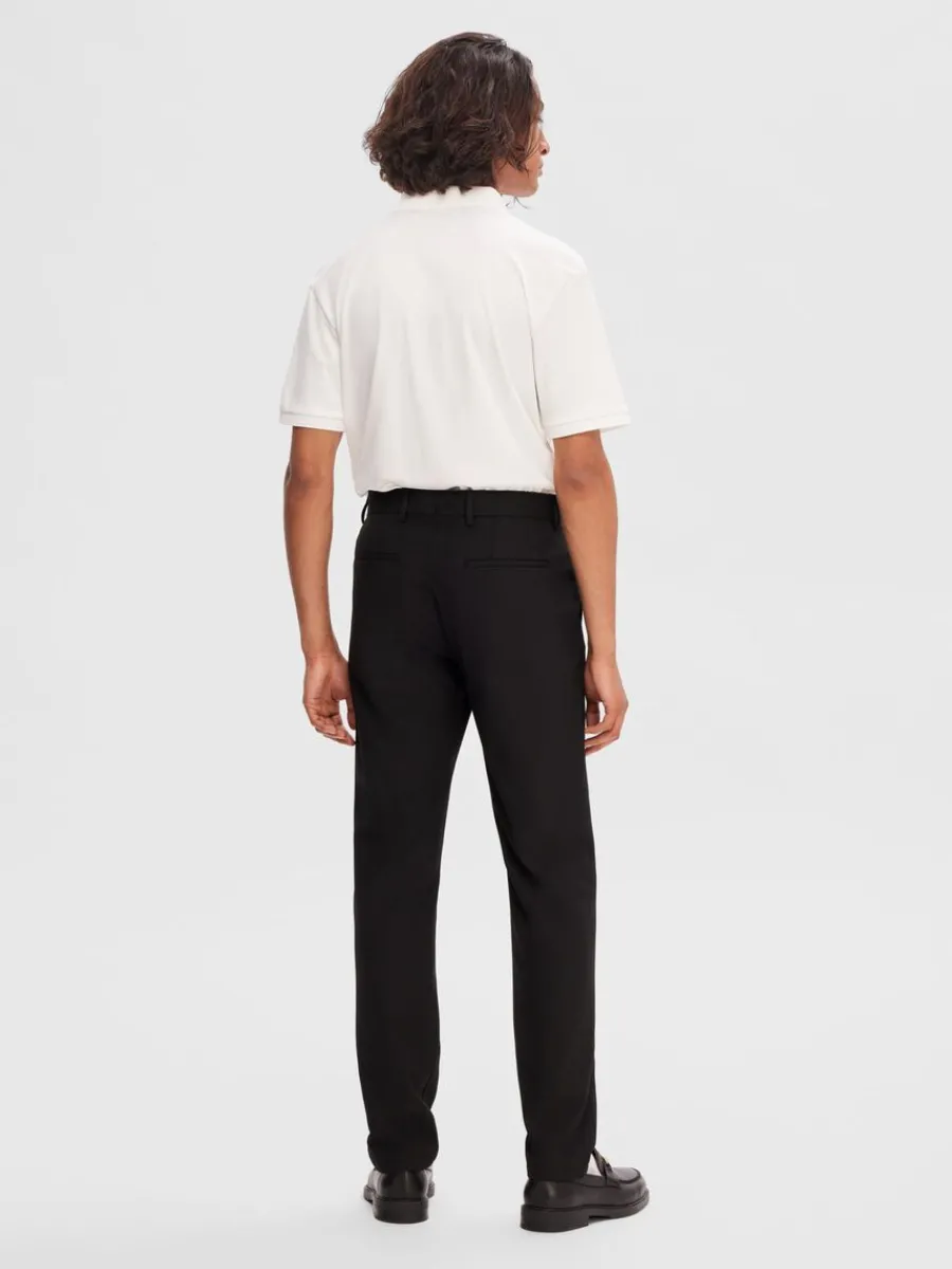 slimfit_byxor_5.webp SELECTED 175 SLIM-FIT BYXOR Black Hot