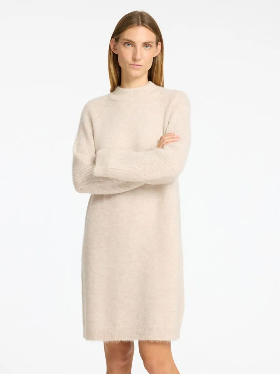 stickad_kort_klnning_0-3.webp SELECTED STICKAD KORT KLÄNNING Beige Discount