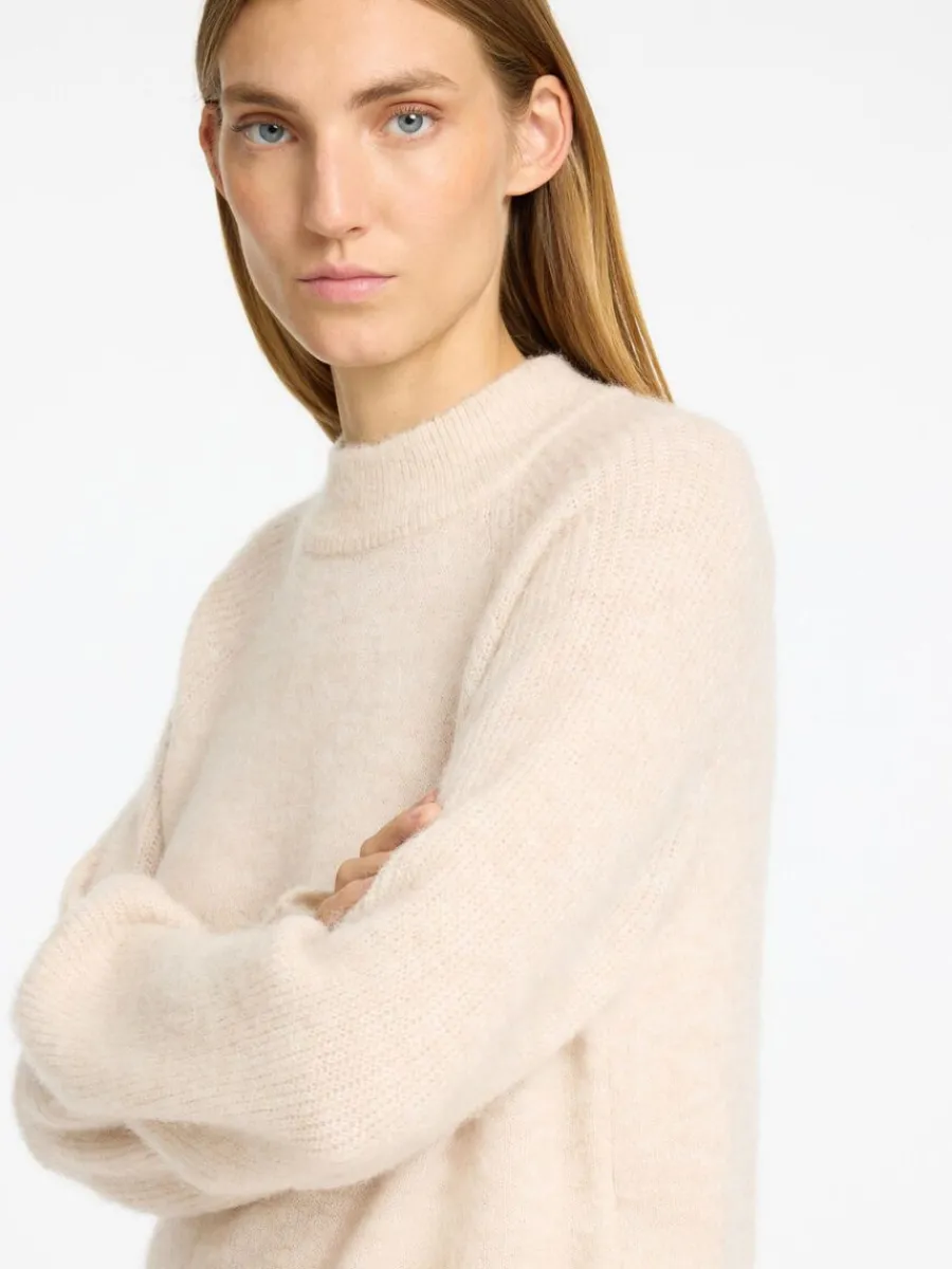stickad_kort_klnning_3-3.webp SELECTED STICKAD KORT KLÄNNING Beige Discount
