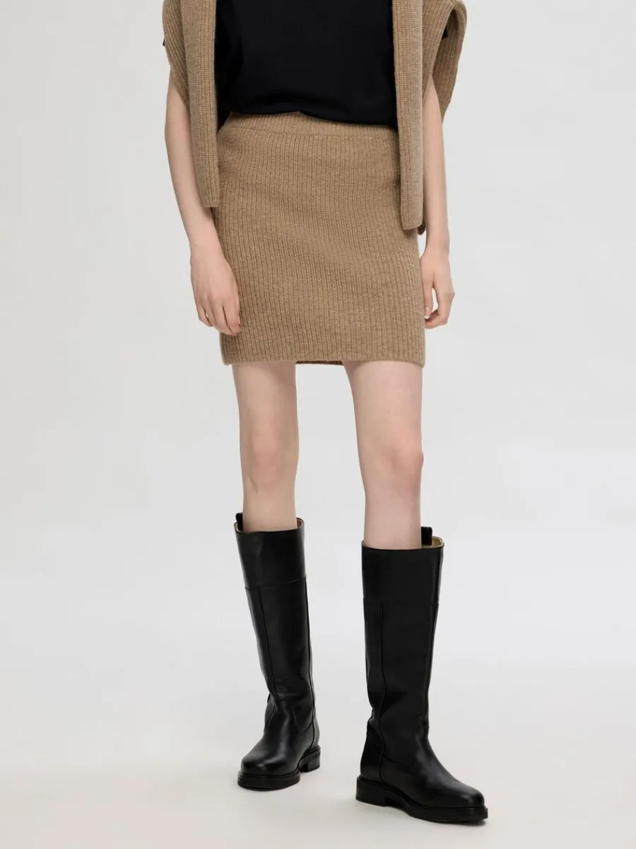 stickad_minikjol_1-1.webp SELECTED STICKAD MINIKJOL Brown Discount
