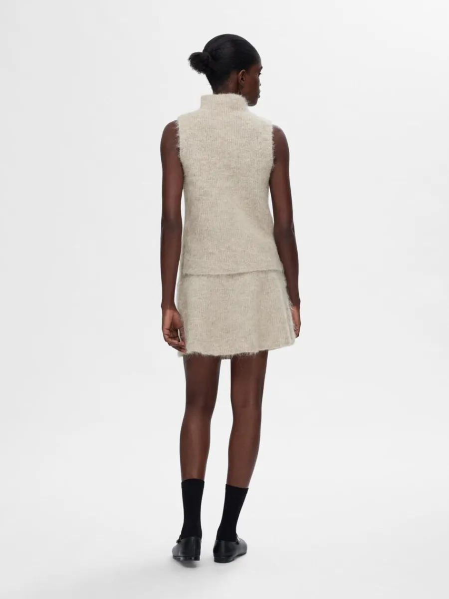 stickad_minikjol_5-2.webp SELECTED STICKAD MINIKJOL Beige Flash Sale