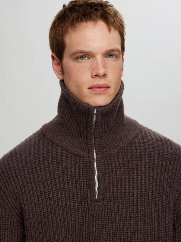 SELECTED STICKAD TRÖJA MED HALVLÅNGT BLIXTLÅS Brown Fashion