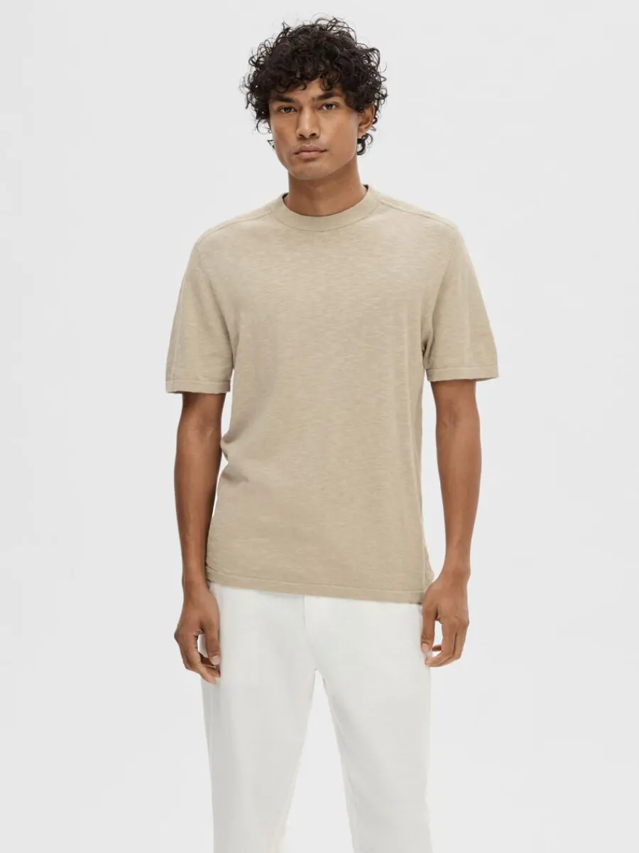 stickad_tshirt_0.webp SELECTED STICKAD T-SHIRT Beige Hot