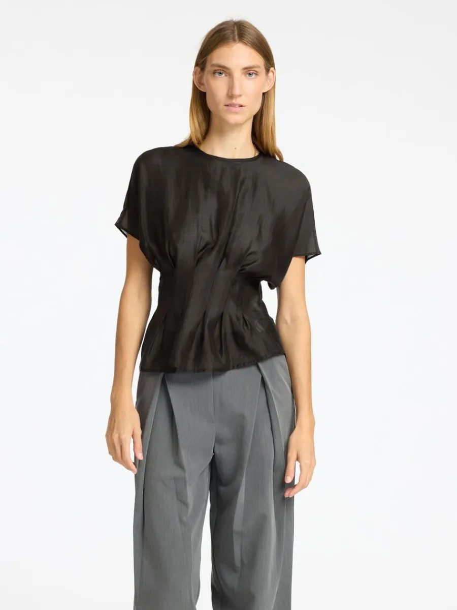 strukturerad_kortrmad_top_0.webp SELECTED STRUKTURERAD KORTÄRMAD TOPP Black Outlet