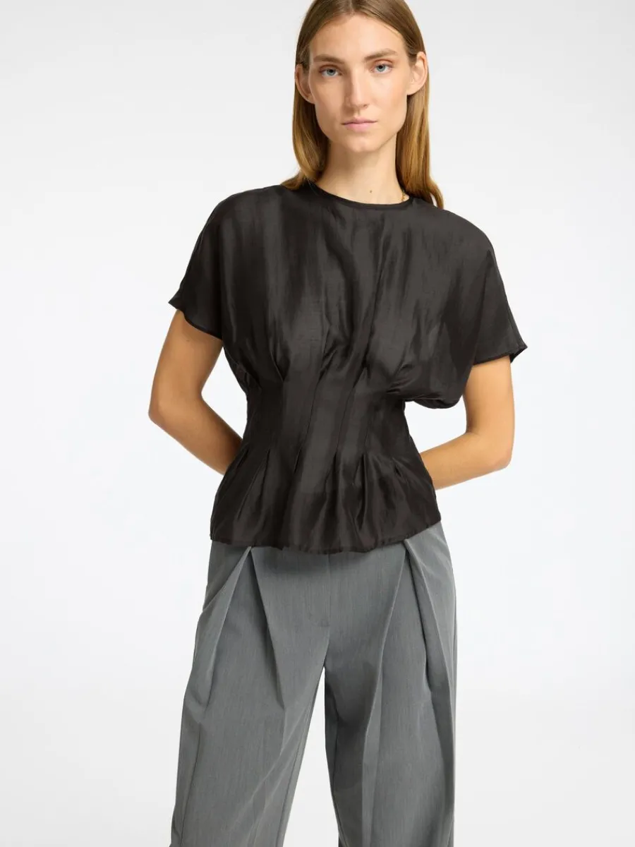 strukturerad_kortrmad_top_2.webp SELECTED STRUKTURERAD KORTÄRMAD TOPP Black Outlet