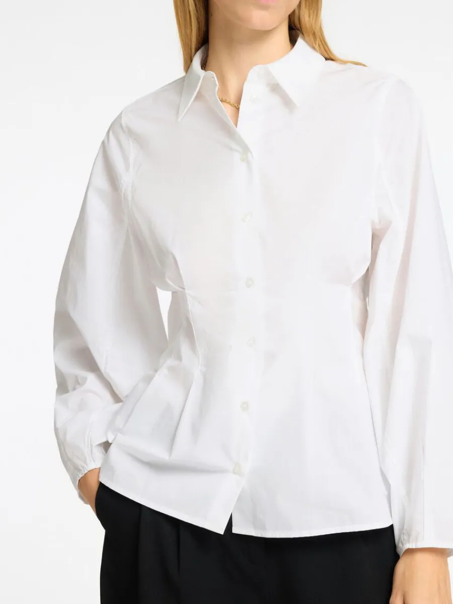 strukturerad_skjorta_3.webp SELECTED STRUKTURERAD SKJORTA White Fashion