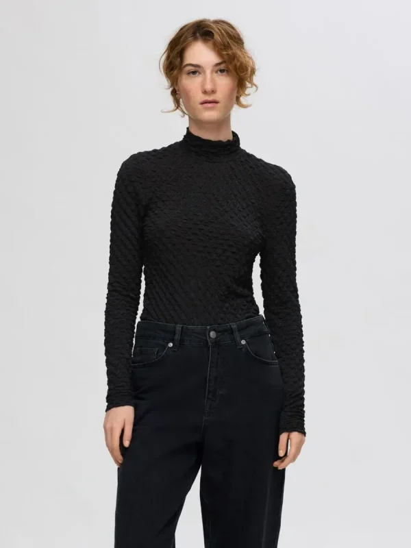 SELECTED TEXTURERAD LÅNGÄRMAD TOPP Black New