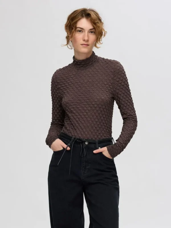 SELECTED TEXTURERAD LÅNGÄRMAD TOPP Brown Best