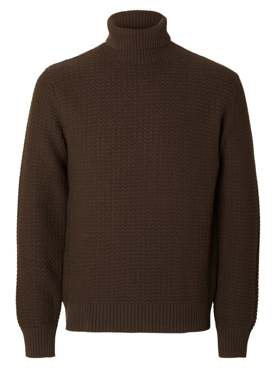 texturerad_polotrja_trja_4-1.webp SELECTED TEXTURERAD POLOTRÖJA TRÖJA Brown Hot