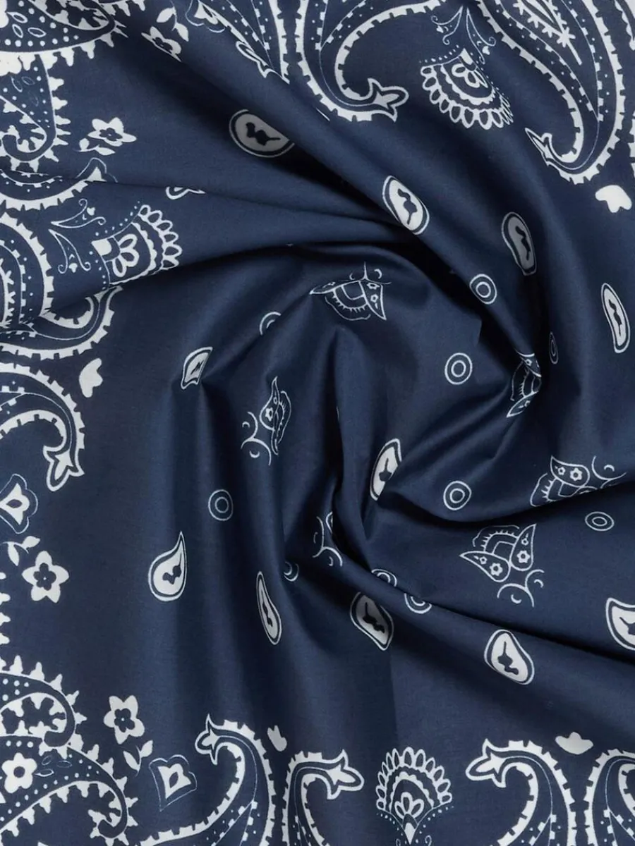 tryckta_halsduk_1-4.webp SELECTED TRYCKTA HALSDUK Blue Sale