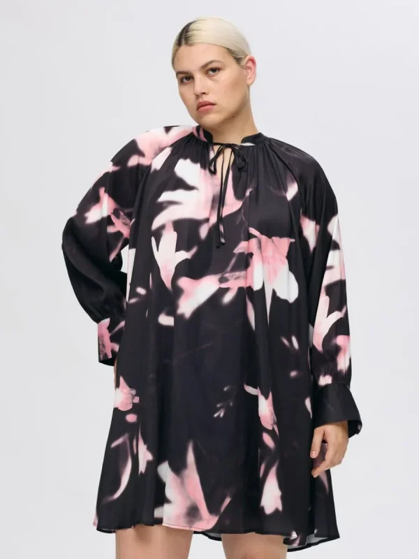 SELECTED TRYCKTA KORT KLÄNNING Pink Best