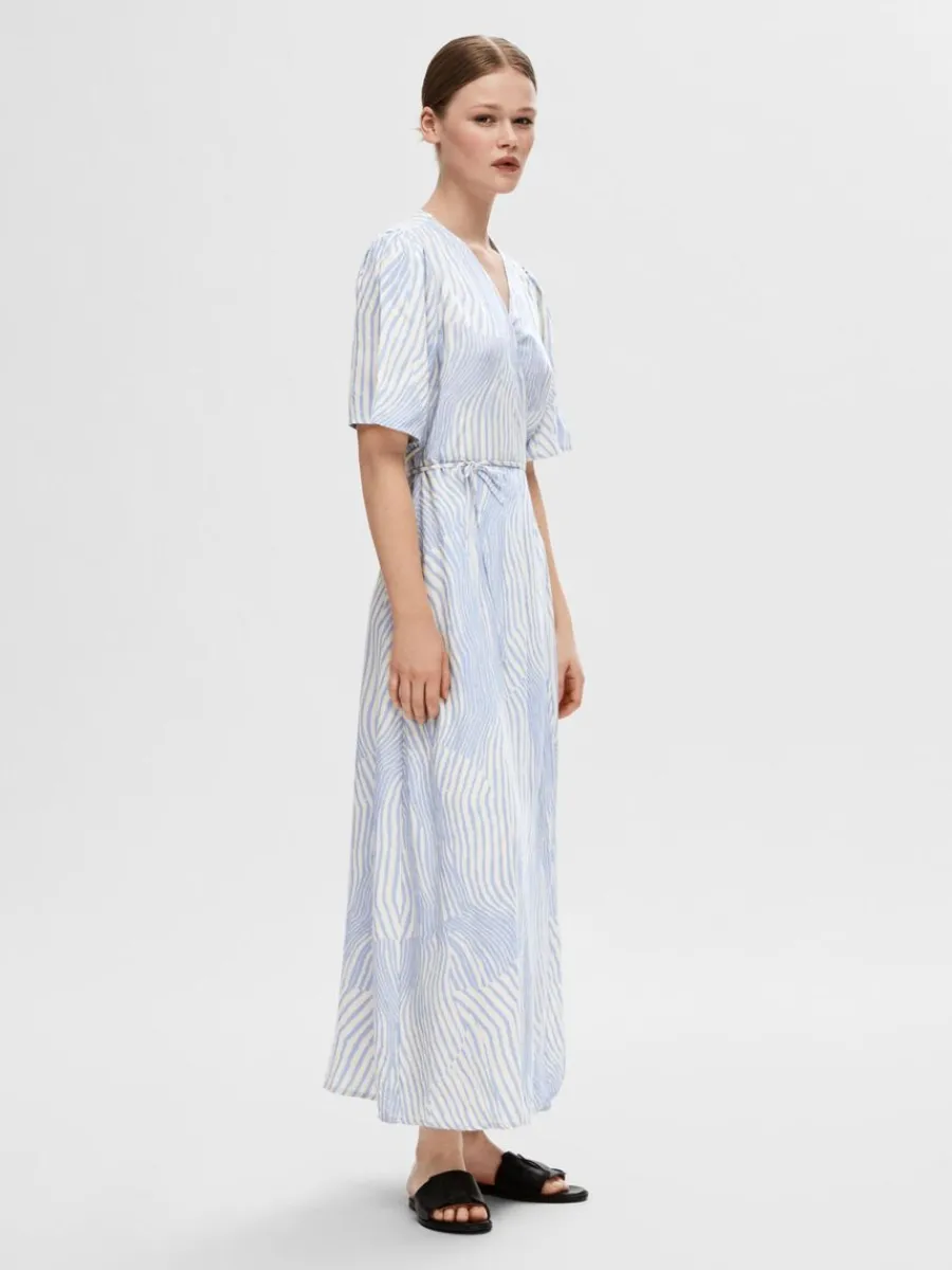 tryckta_omlottklnning_0.webp SELECTED TRYCKTA OMLOTTKLÄNNING Blue Outlet