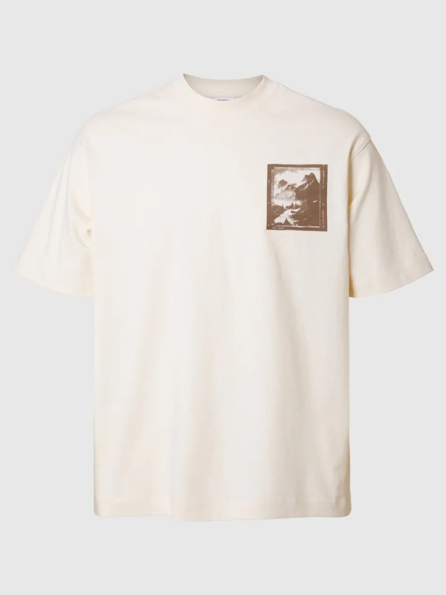 tryckta_rundringad_tshirt_4.webp SELECTED TRYCKTA RUNDRINGAD T-SHIRT White Sale