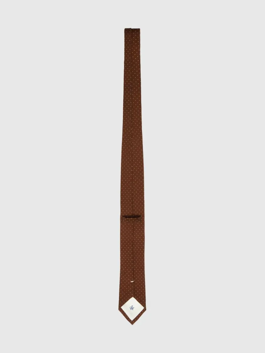 ull_slips_1-2.webp SELECTED ULL SLIPS Brown Outlet