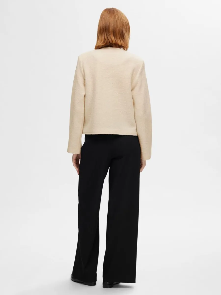ull_stickad_kofta_4-1.webp SELECTED 100% ULL STICKAD KOFTA Beige Store