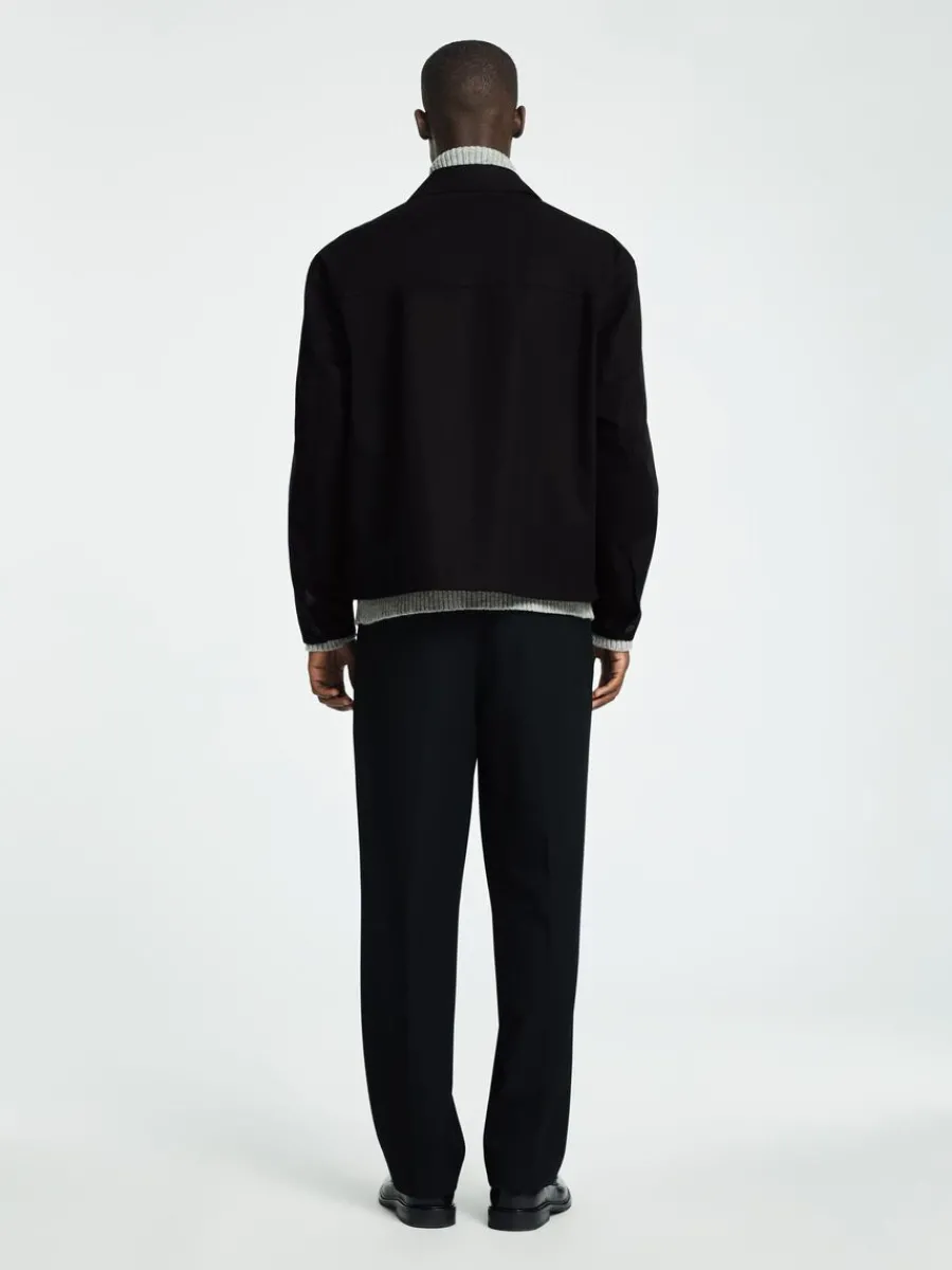 vattenavvisande_kort_jack_1.webp SELECTED VATTENAVVISANDE KORT JACKA Black Flash Sale