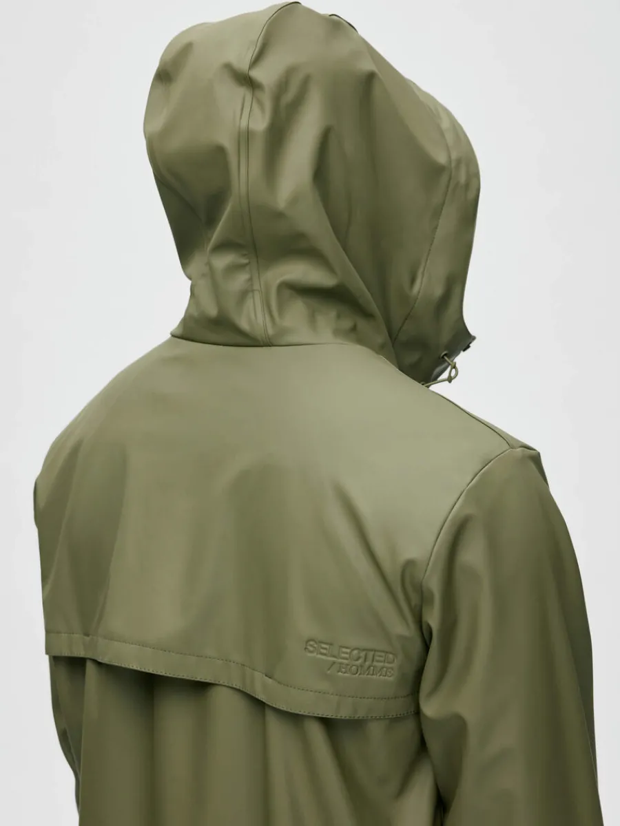 vattentt_regnjacka_5.webp SELECTED VATTENTÄT REGNJACKA Green New
