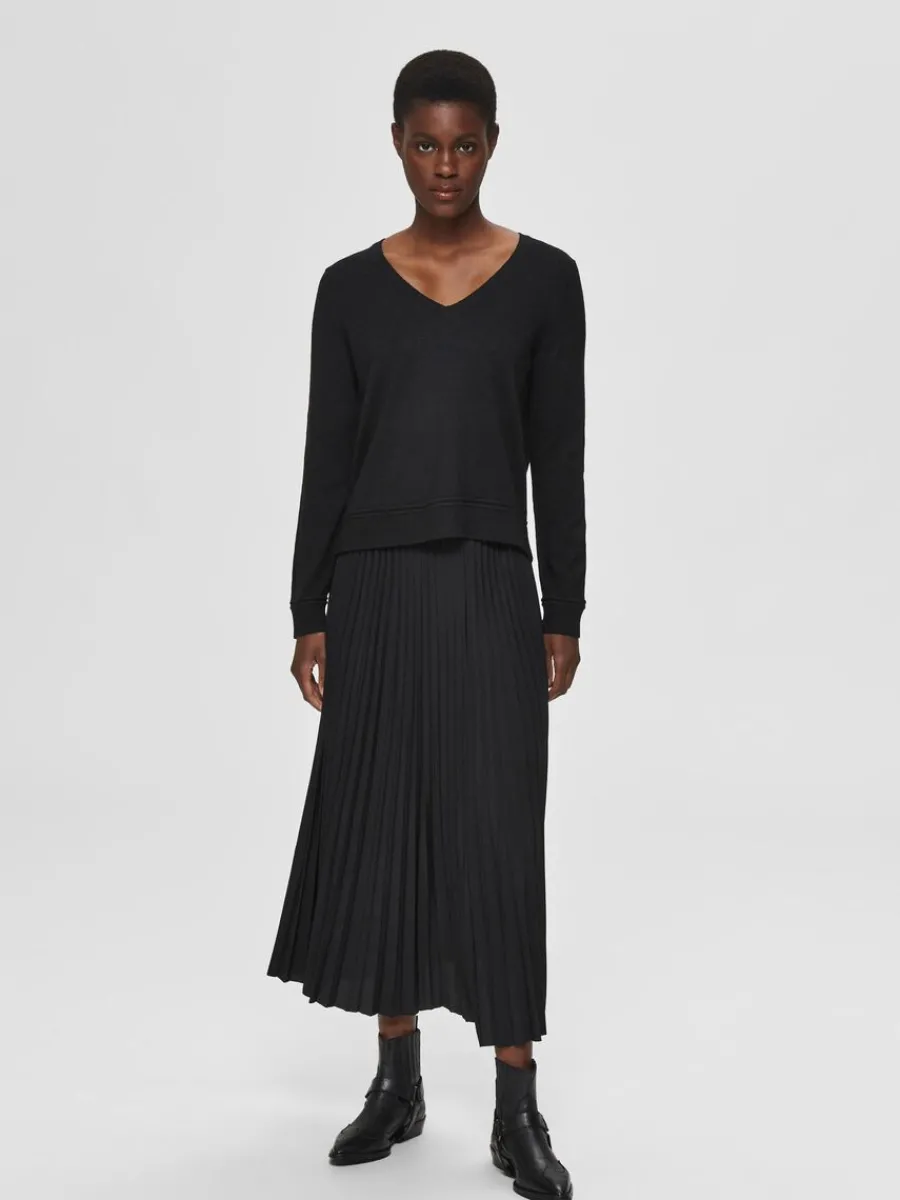 veckad_midikjol_3.webp SELECTED VECKAD MIDIKJOL Black Cheap