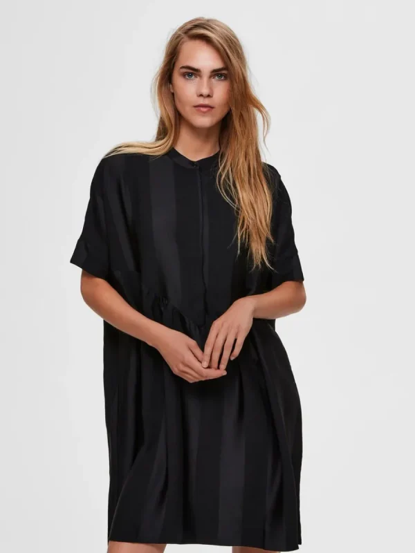 SELECTED ÖVERDIMENSIONERAD SATIN KORT KLÄNNING Black Hot