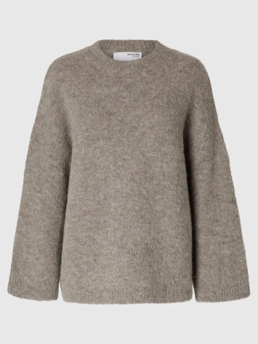 verdimensionerad_stickad__5-3.webp SELECTED ÖVERDIMENSIONERAD STICKAD TRÖJA Grey Store