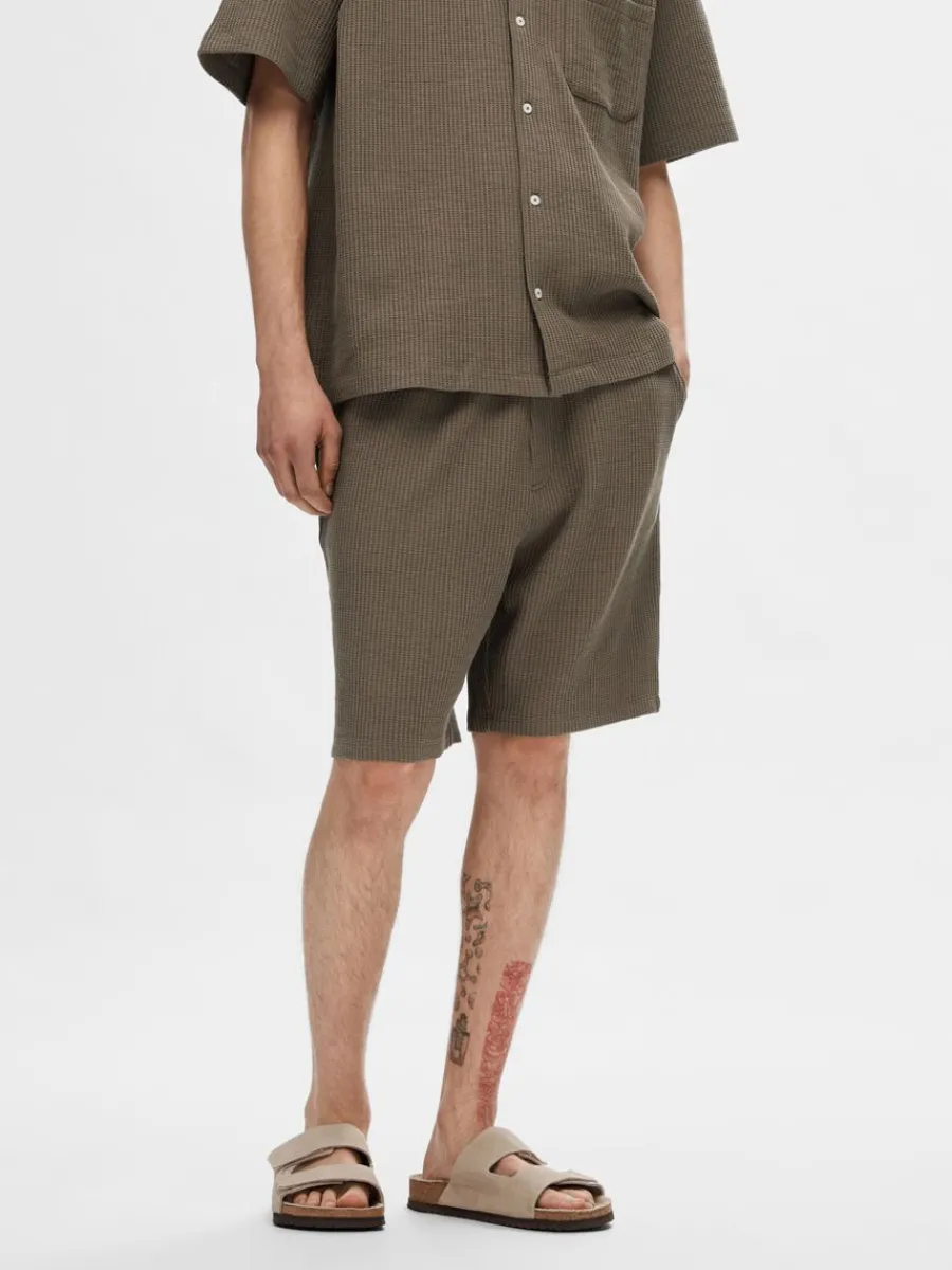 vfflad_shorts_0-2.webp SELECTED VÅFFLAD SHORTS Brown Online